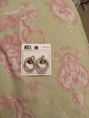 NWOT Silver Hoop Clip On Earrings